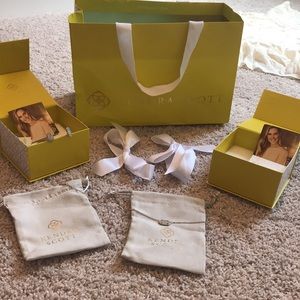 SOLD Kendra Scott necklace silver crystal pendant